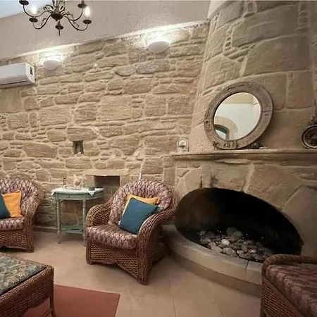 Traditional Malonas Stone 2 Bd House In Rhodes *