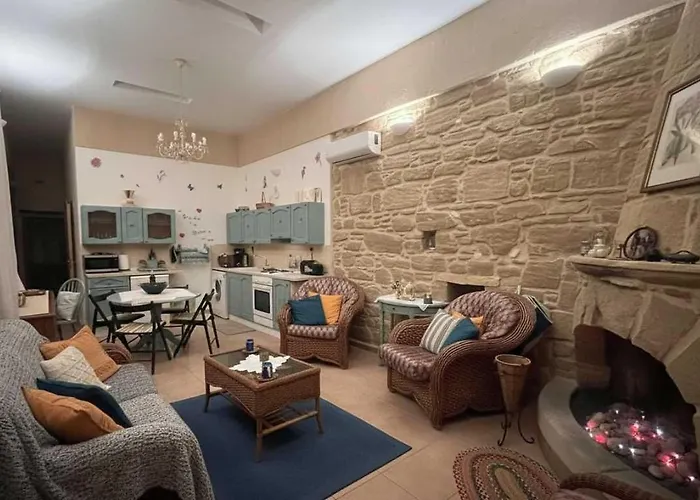 בית נופש Traditional Malonas Stone 2 Bd House In Rhodes *