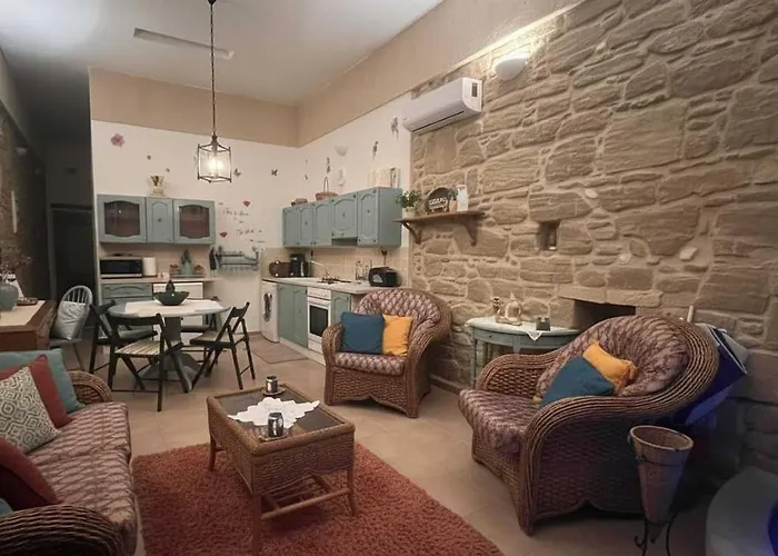 펜션 Traditional Malonas Stone 2 Bd House In Rhodes Malona Village