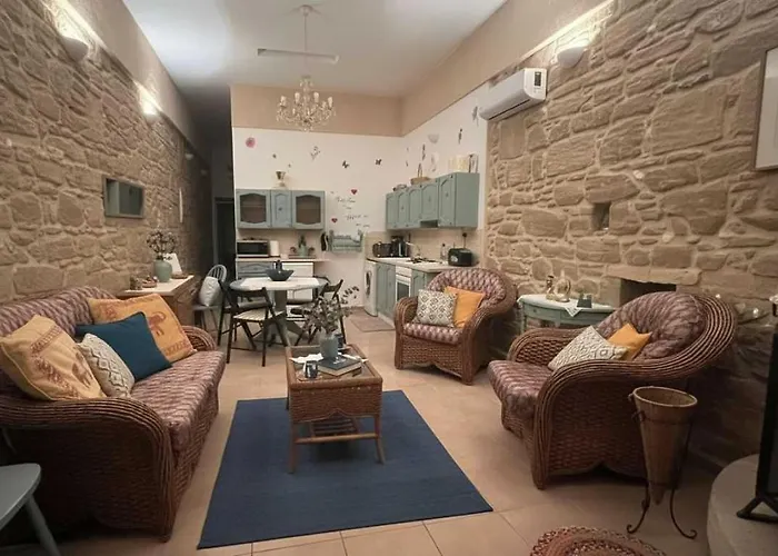 펜션 Traditional Malonas Stone 2 Bd House In Rhodes Malona Village